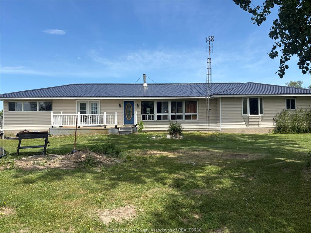 2-parsons-road-pelee-island-ontario-26013411