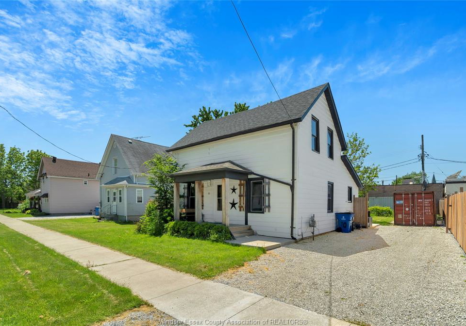 10-cathcart-tilbury-ontario-26013418