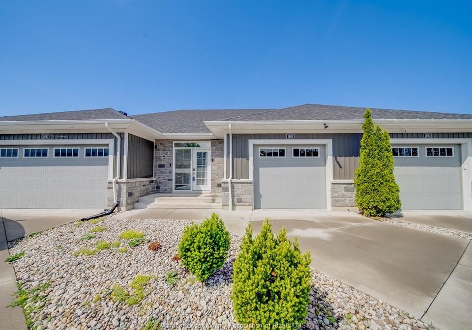 1985-ethan-court-windsor-ontario-26013420