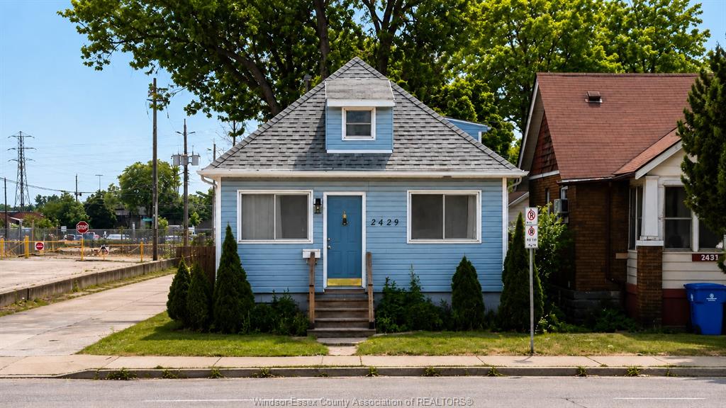2429-howard-avenue-windsor-ontario-26013422