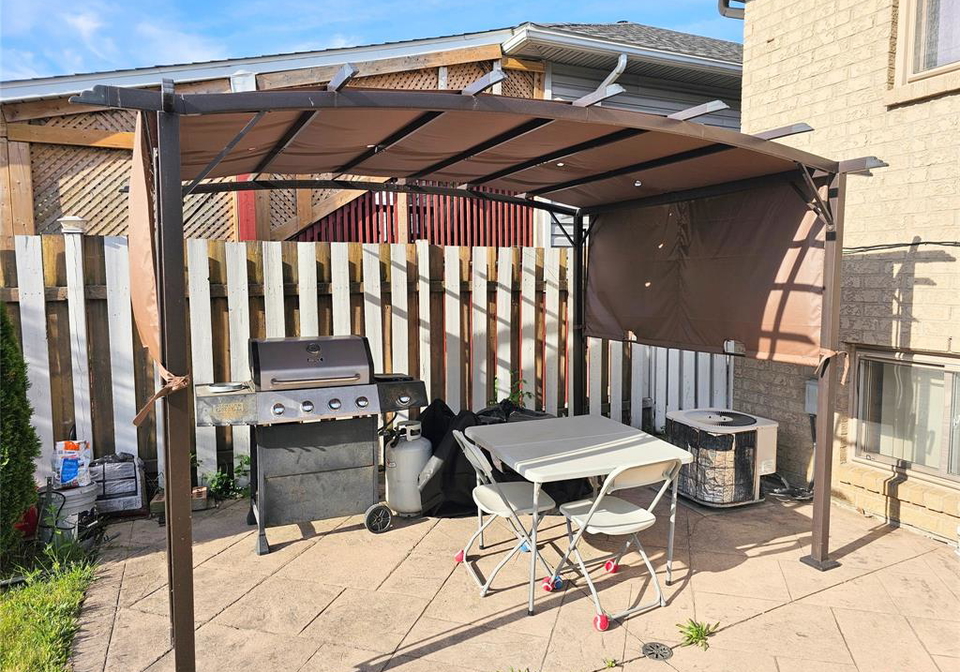 4896-juliet-crescent-windsor-ontario-26013427