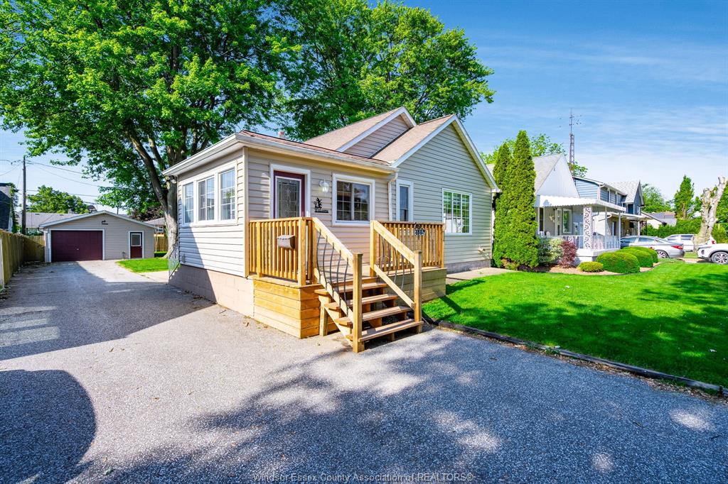 102-marlborough-street-east-leamington-ontario-26013444
