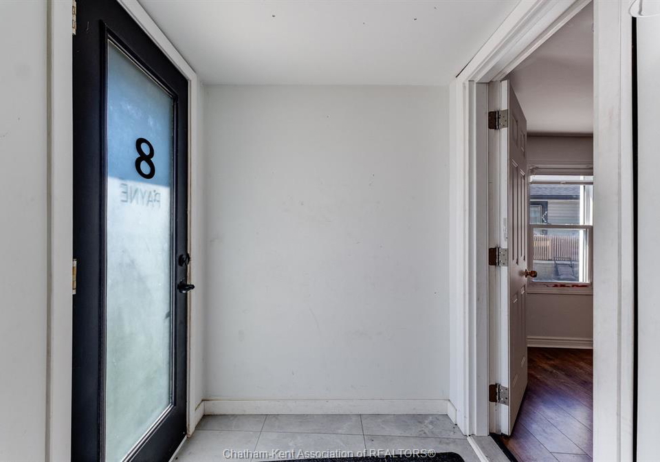 8-payne-street-chatham-ontario-26013450