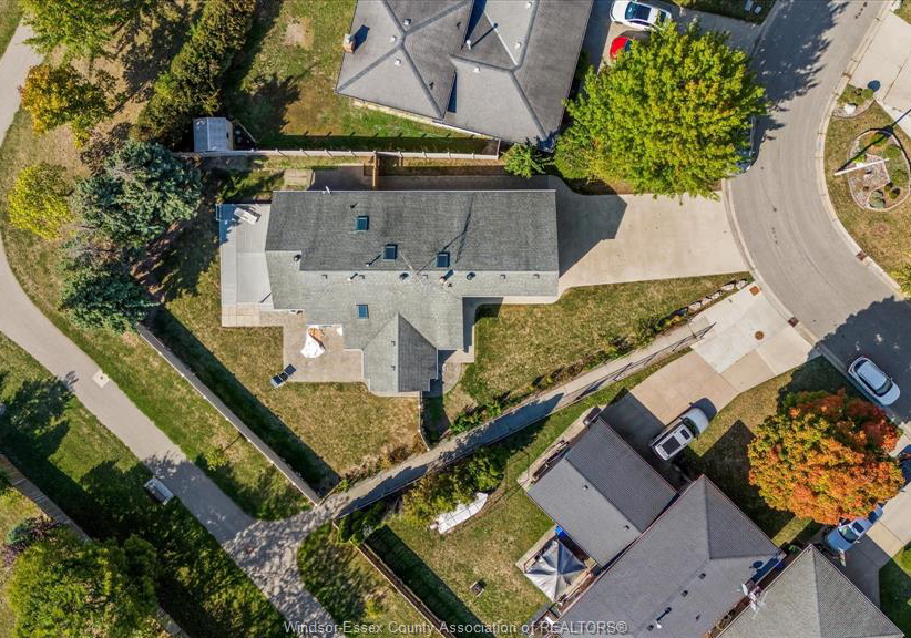 1467-guildwood-crescent-lasalle-ontario-26013457