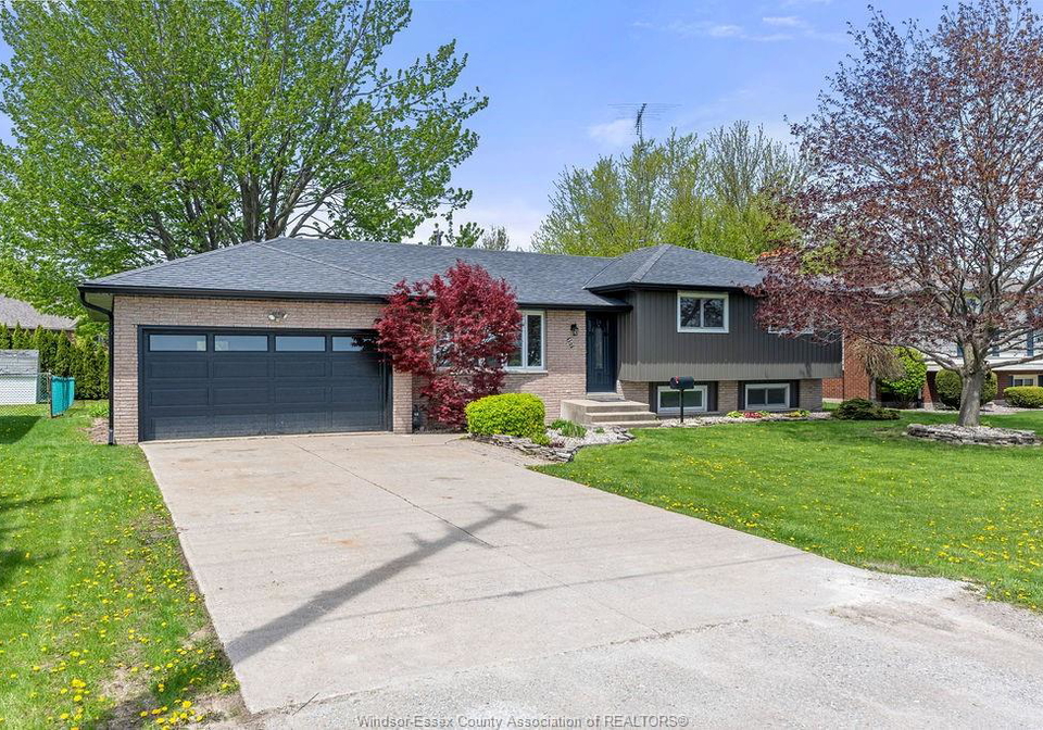 157-fairview-avenue-east-essex-ontario-26013458