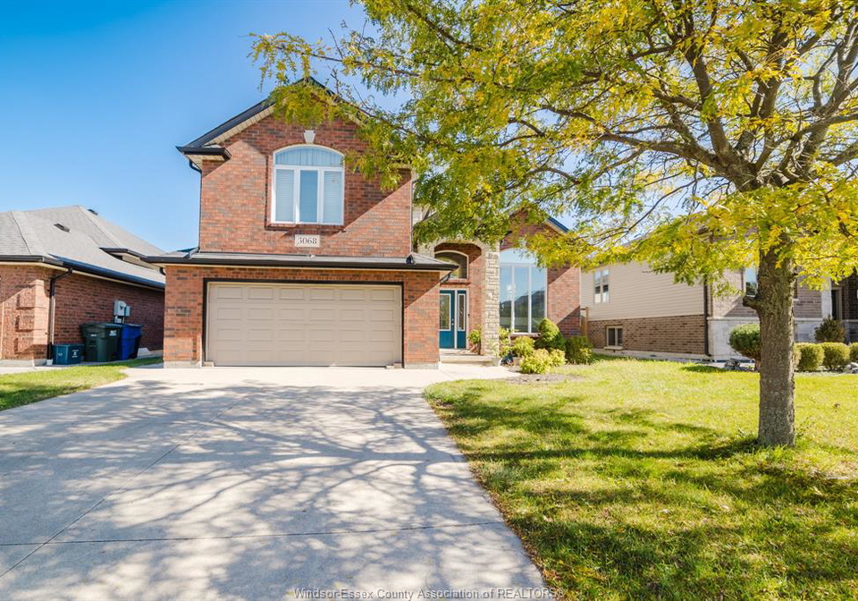 3068-troup-crescent-windsor-ontario-26013470
