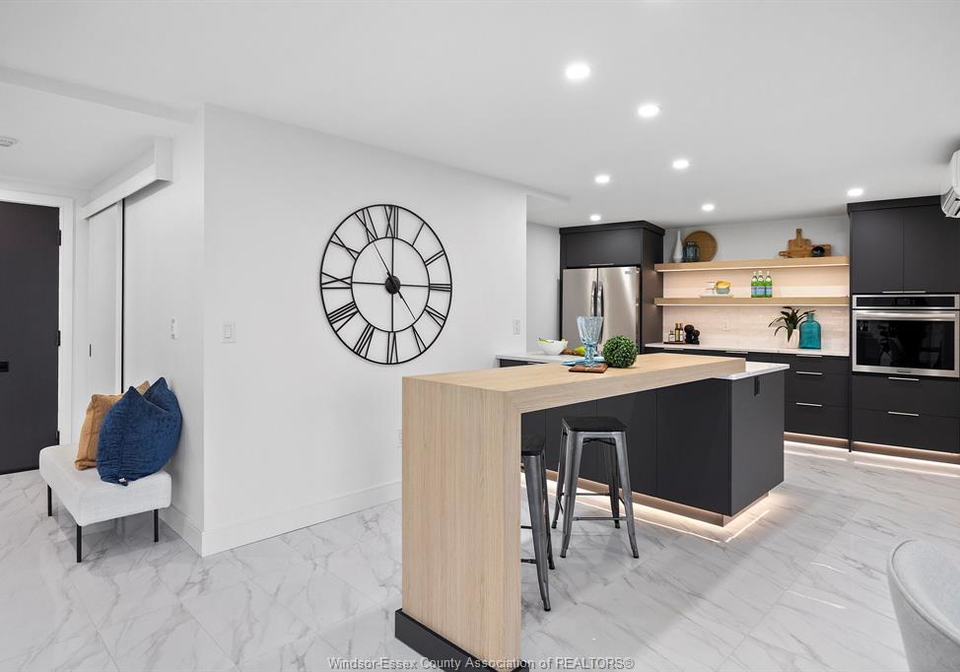 111-riverside-drive-east-windsor-ontario-26013477
