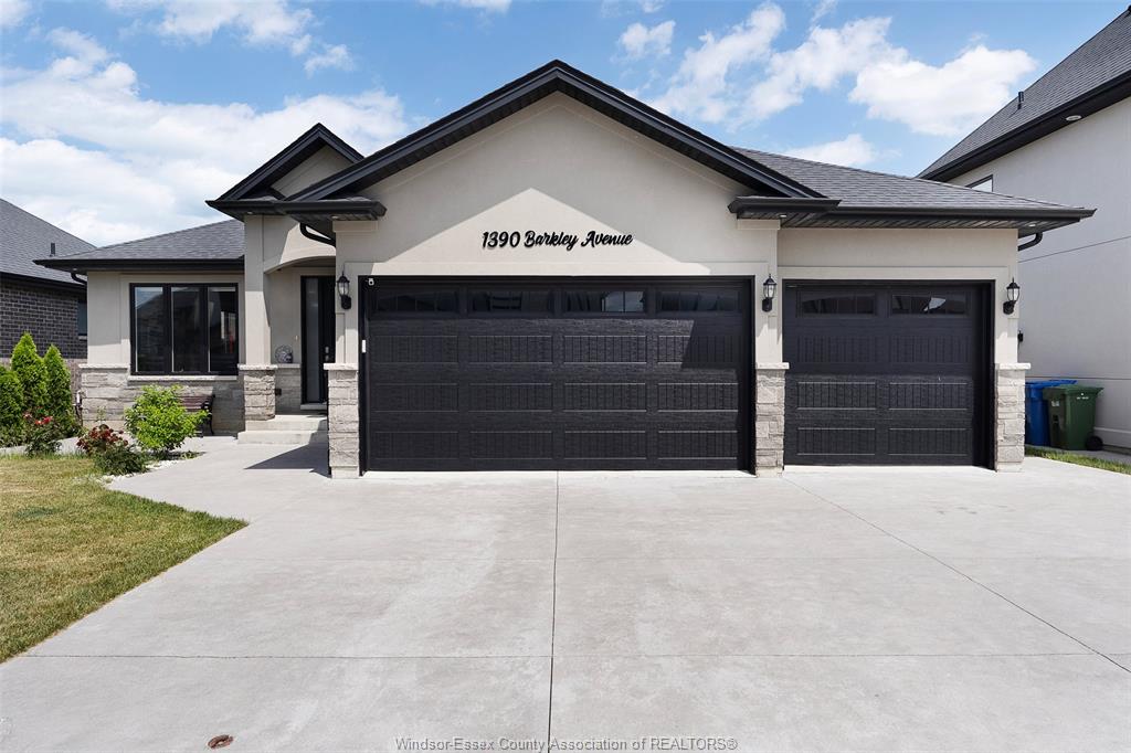 1390-barkley-avenue-windsor-ontario-26013499