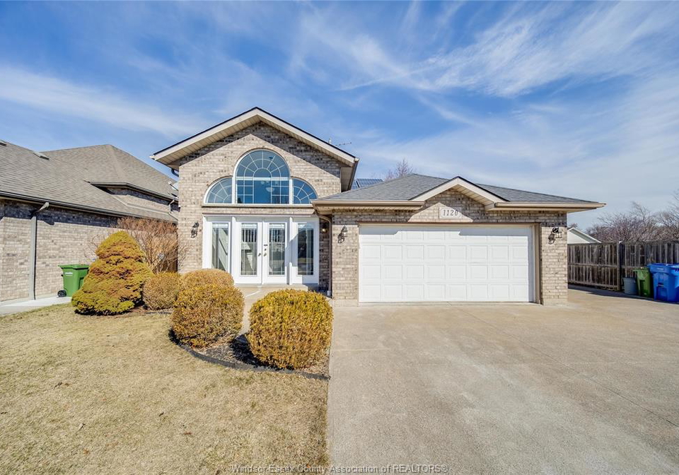 1120-king-louis-lakeshore-ontario-26013507