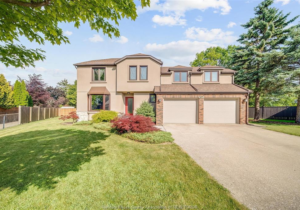 523-collier-crescent-tecumseh-ontario-26013509
