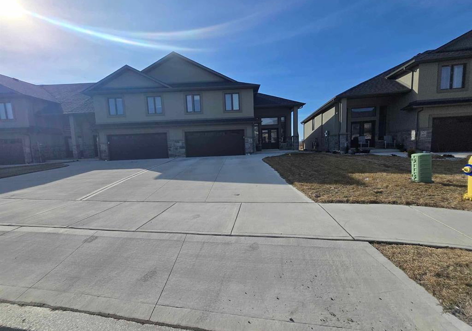 151-lane-street-essex-ontario-26013532