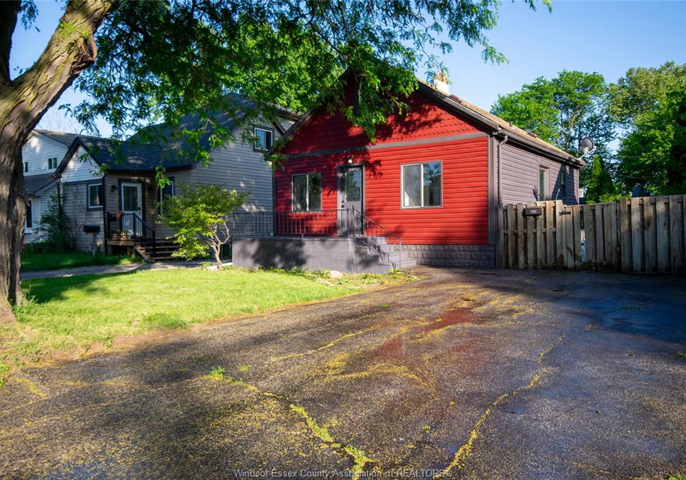 629-stanley-windsor-ontario-26013538