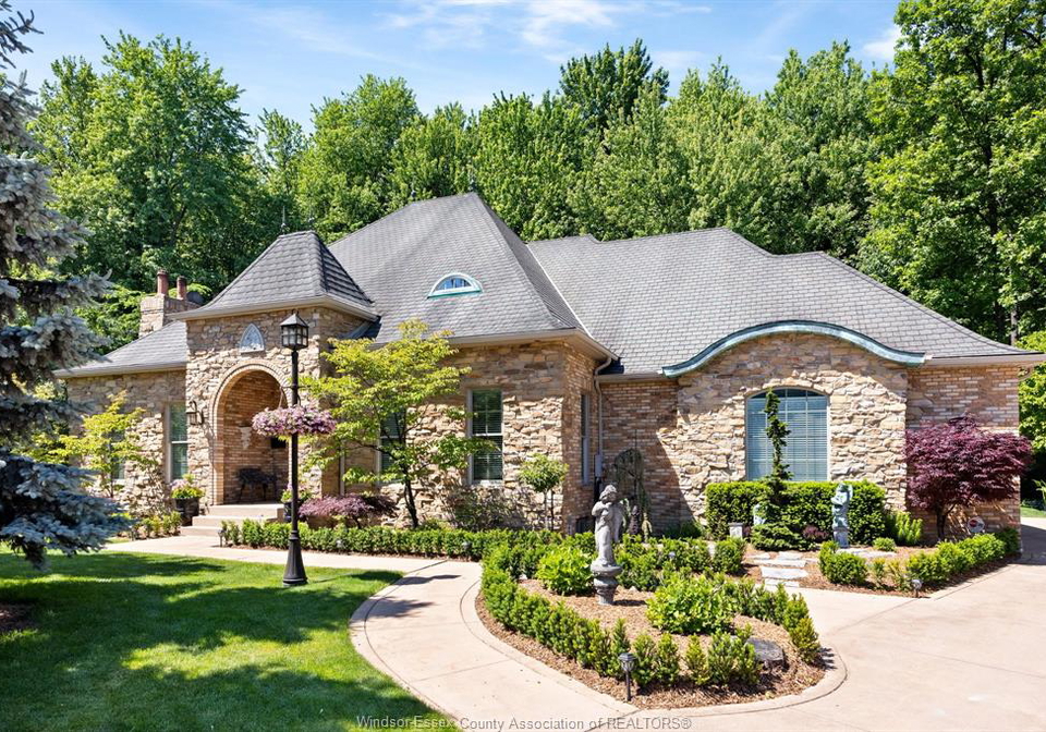 385-bel-air-circle-lakeshore-ontario-26013540