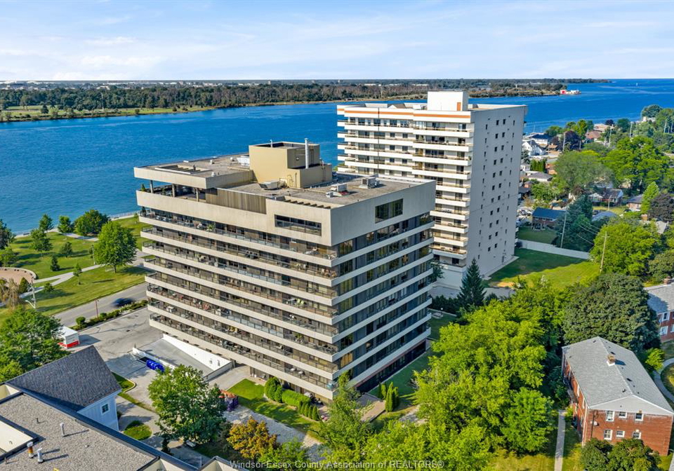5125-riverside-drive-east-windsor-ontario-26013546