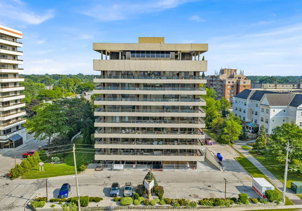 5125-riverside-drive-east-windsor-ontario-26013546