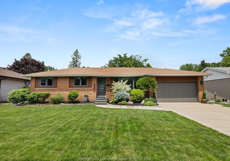 2240-todd-lane-lasalle-ontario-26013553