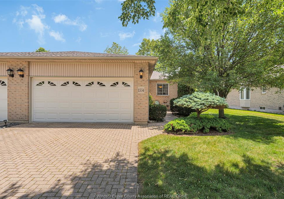 1334-rendezvous-drive-windsor-ontario-26013560