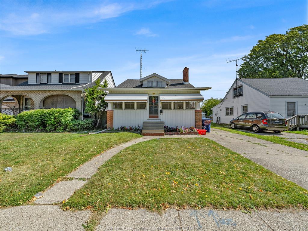 1560-janette-avenue-windsor-ontario-26013576