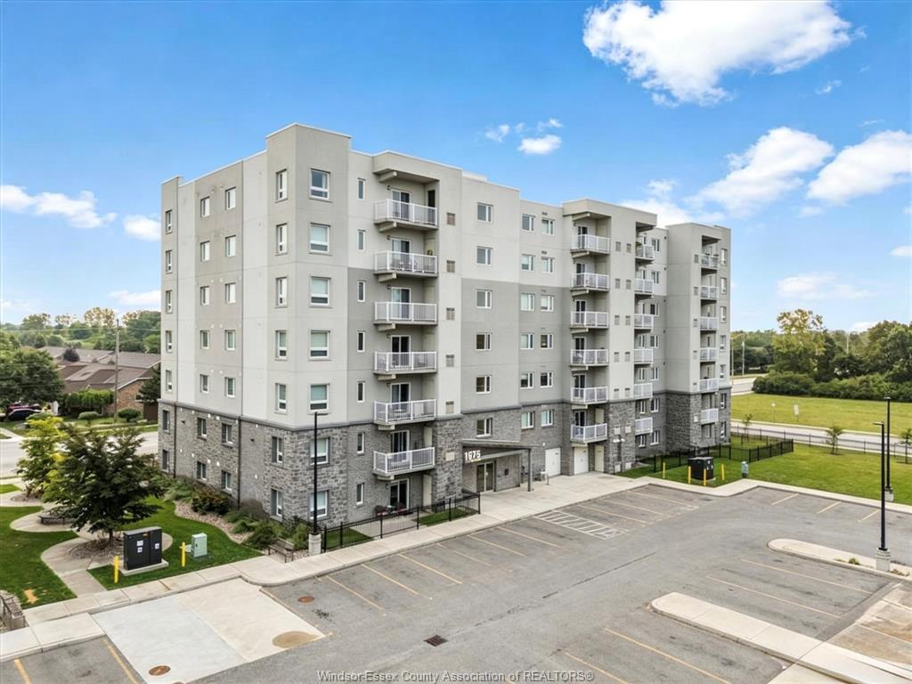 1675-banwell-street-windsor-ontario-26013582