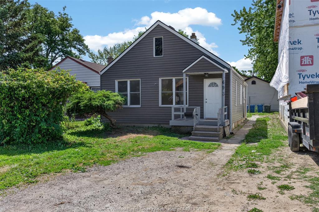 693-south-pacific-windsor-ontario-26013587