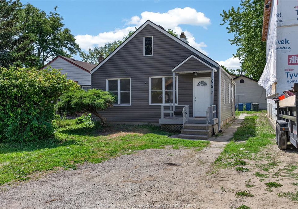 693-south-pacific-windsor-ontario-26013587