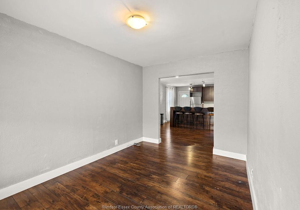 541-moy-windsor-ontario-26013615