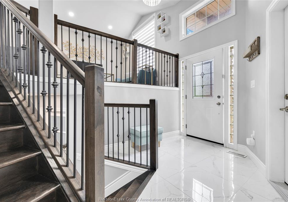 4561-fontana-windsor-ontario-26013622