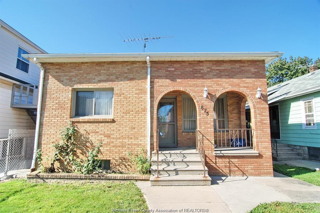 875-parent-windsor-ontario-26013630