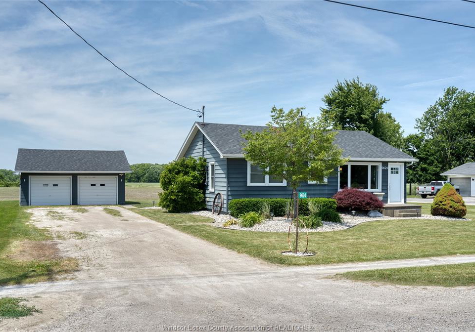 9624-walker-road-mcgregor-ontario-26013650