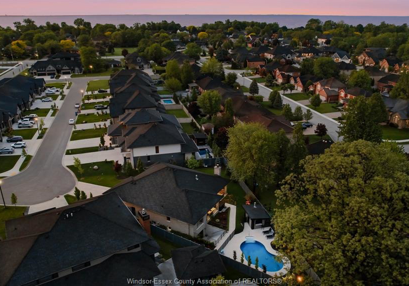 266-xavier-circle-lakeshore-ontario-26013651