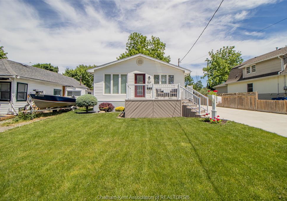 45-berry-street-chatham-ontario-26013654