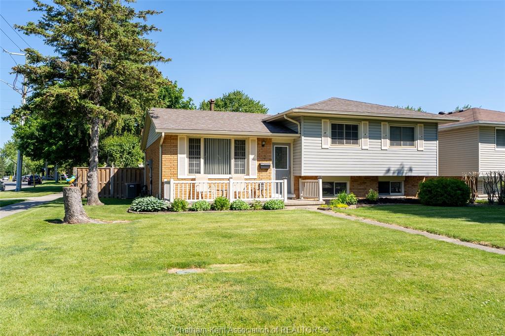 3-goldmere-drive-chatham-ontario-26013655