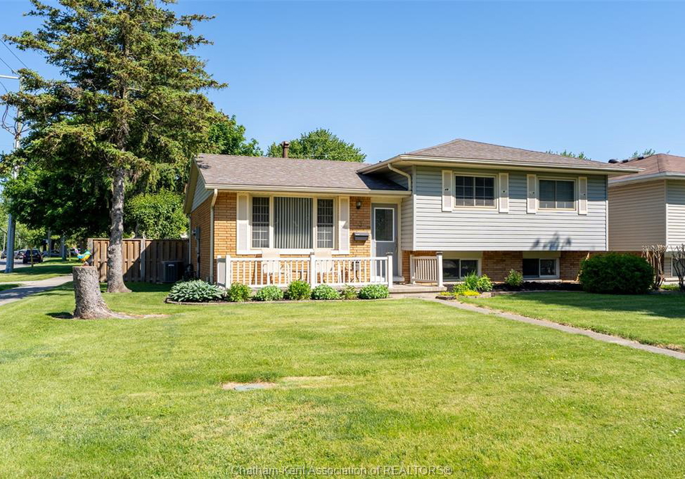 3-goldmere-drive-chatham-ontario-26013655