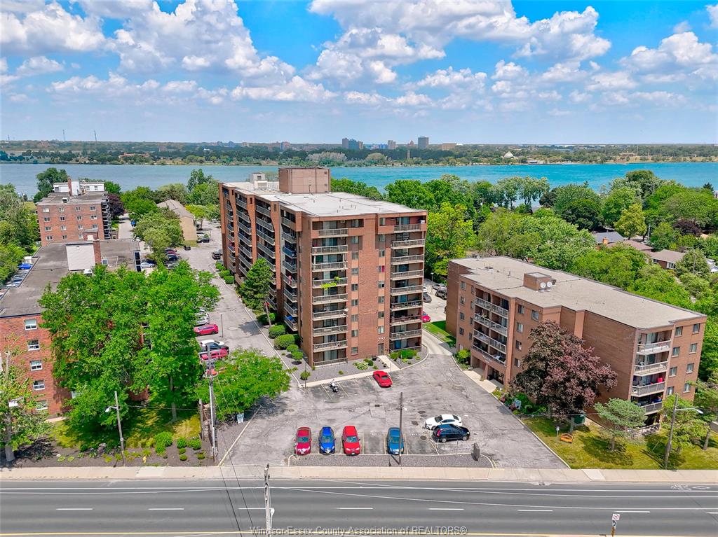 3936-wyandotte-street-east-windsor-ontario-26013669