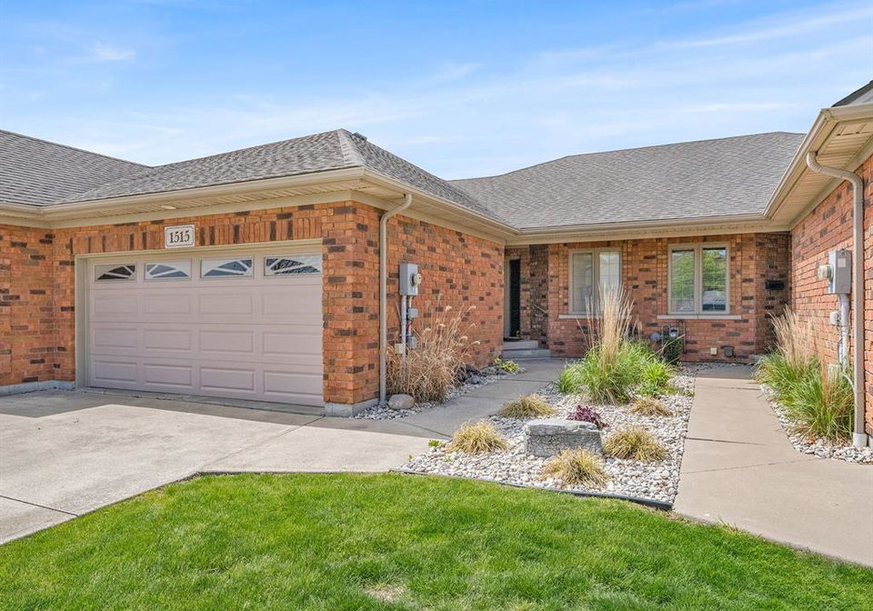 1515-skinner-street-lasalle-ontario-26013671