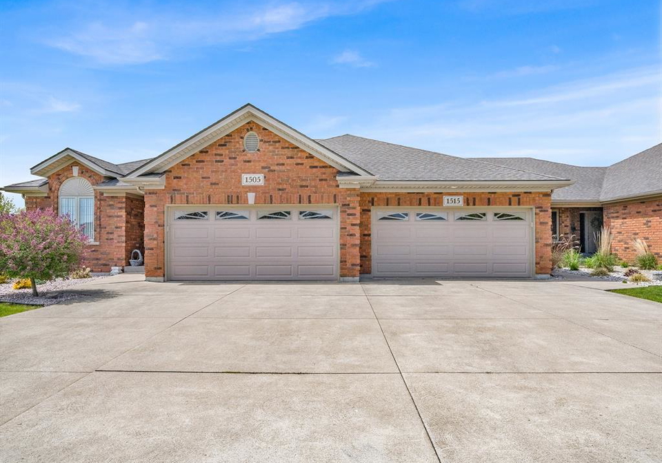 1515-skinner-street-lasalle-ontario-26013671
