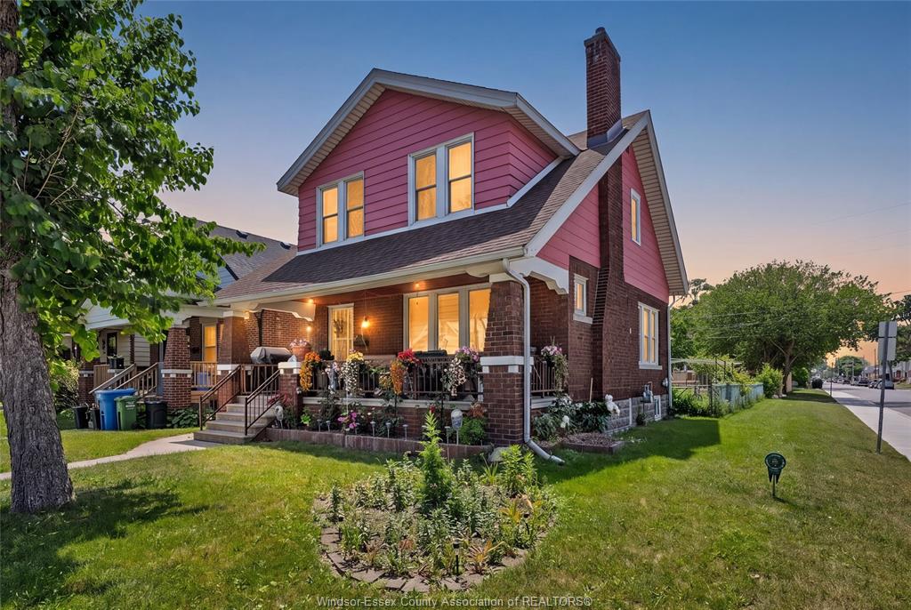 1407-hall-windsor-ontario-26013688