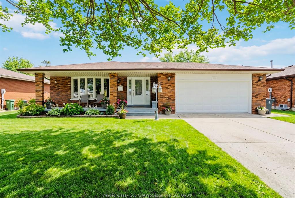 386-woodridge-tecumseh-ontario-26013702
