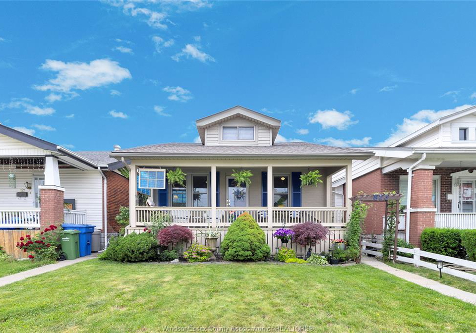 823-lawrence-windsor-ontario-26013706
