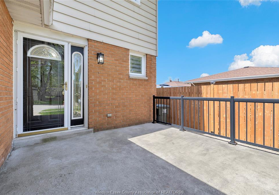3009-suffolk-street-windsor-ontario-26013708