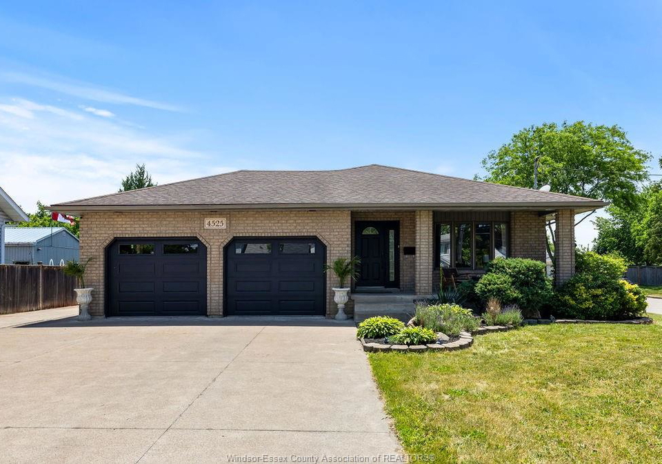 4525-grand-marais-road-e-windsor-ontario-26013710