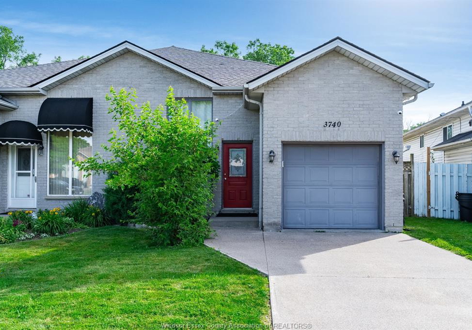 3740-holburn-street-windsor-ontario-26013718