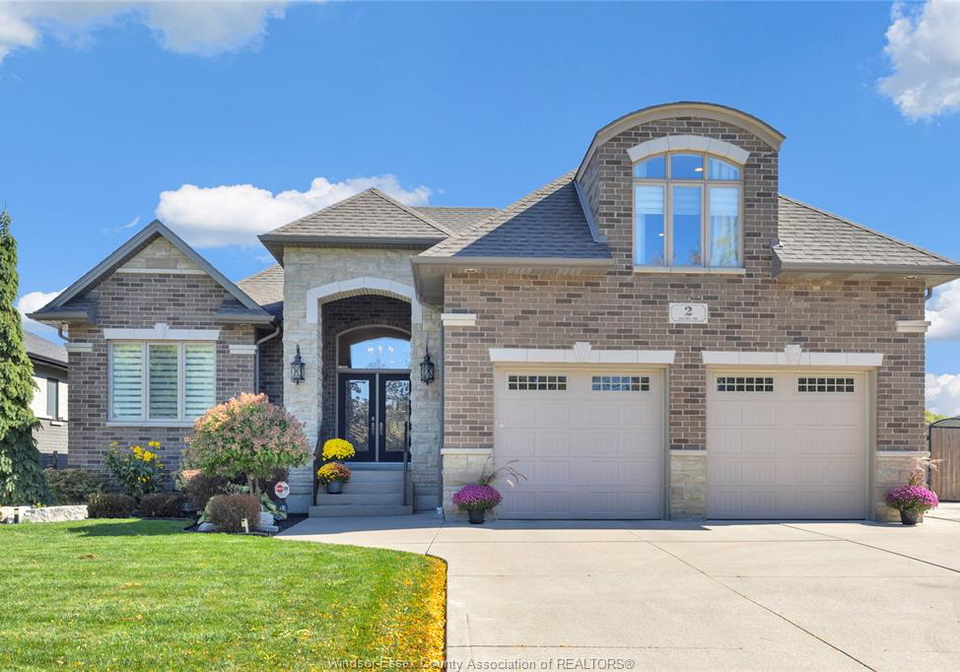 2-malibu-drive-leamington-ontario-26013739
