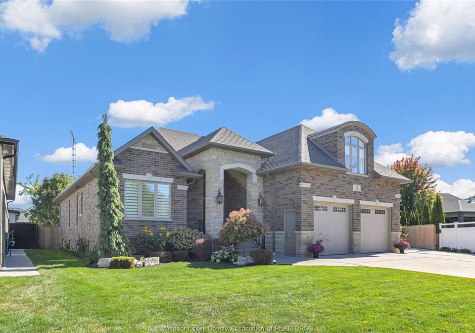 2-malibu-drive-leamington-ontario-26013739