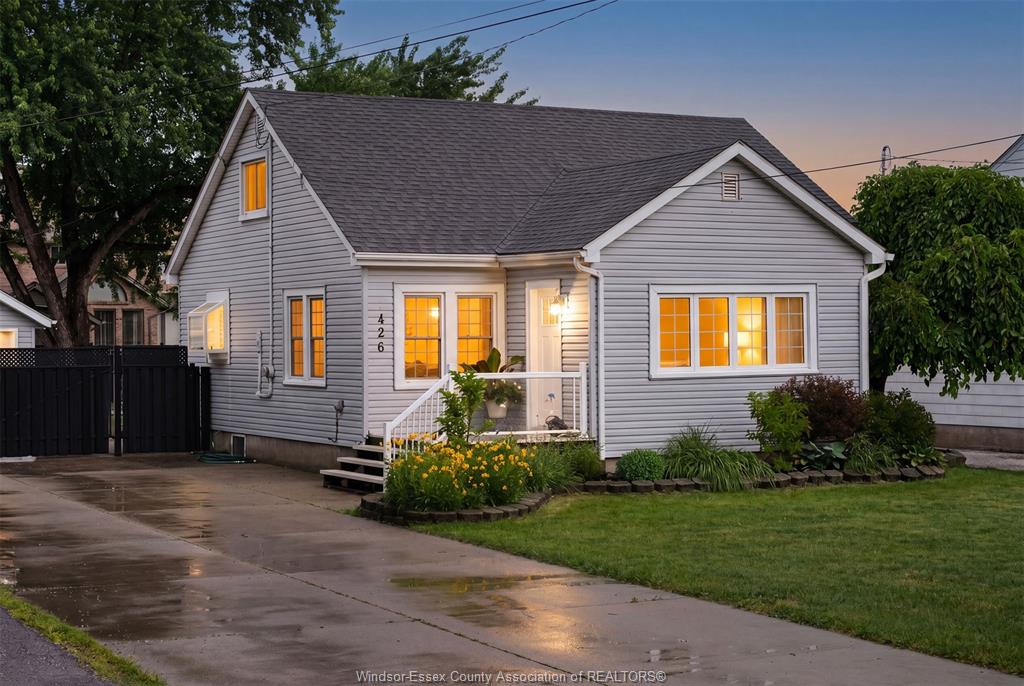 426-st-pierre-tecumseh-ontario-26013765