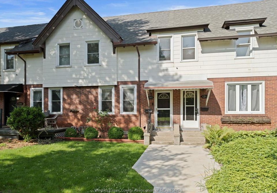 1263-monmouth-windsor-ontario-26013766