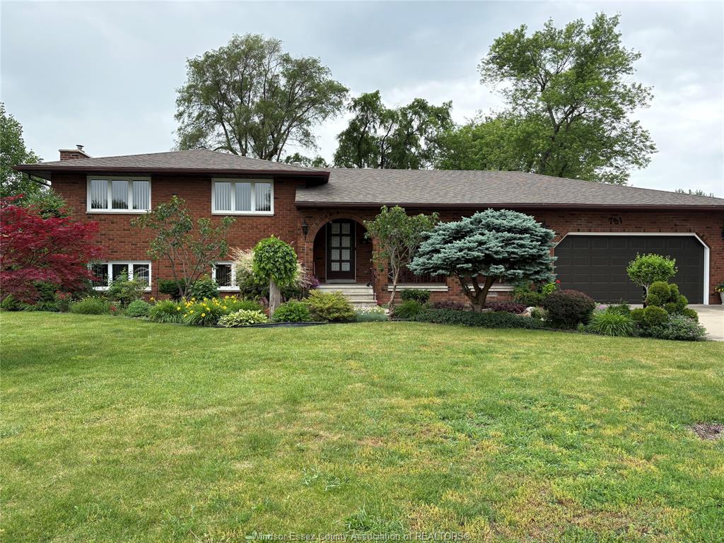 781-bedford-windsor-ontario-26013768