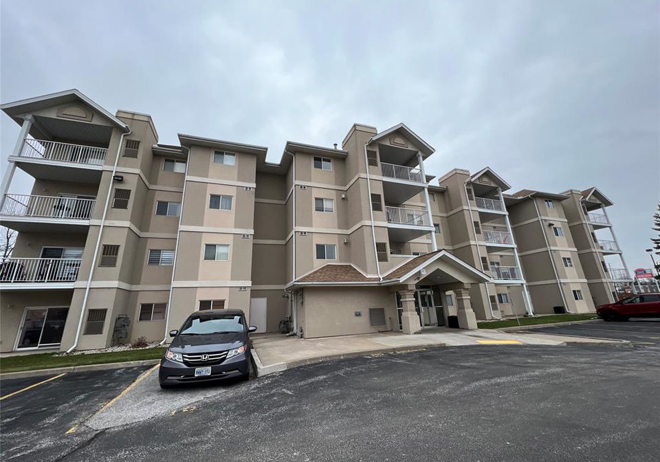 1535-grand-marais-road-west-windsor-ontario-26013777