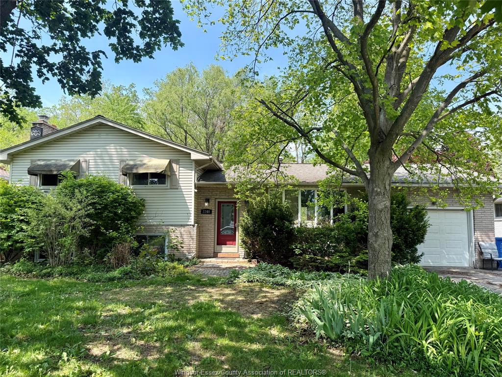 2240-bondy-avenue-lasalle-ontario-26013778