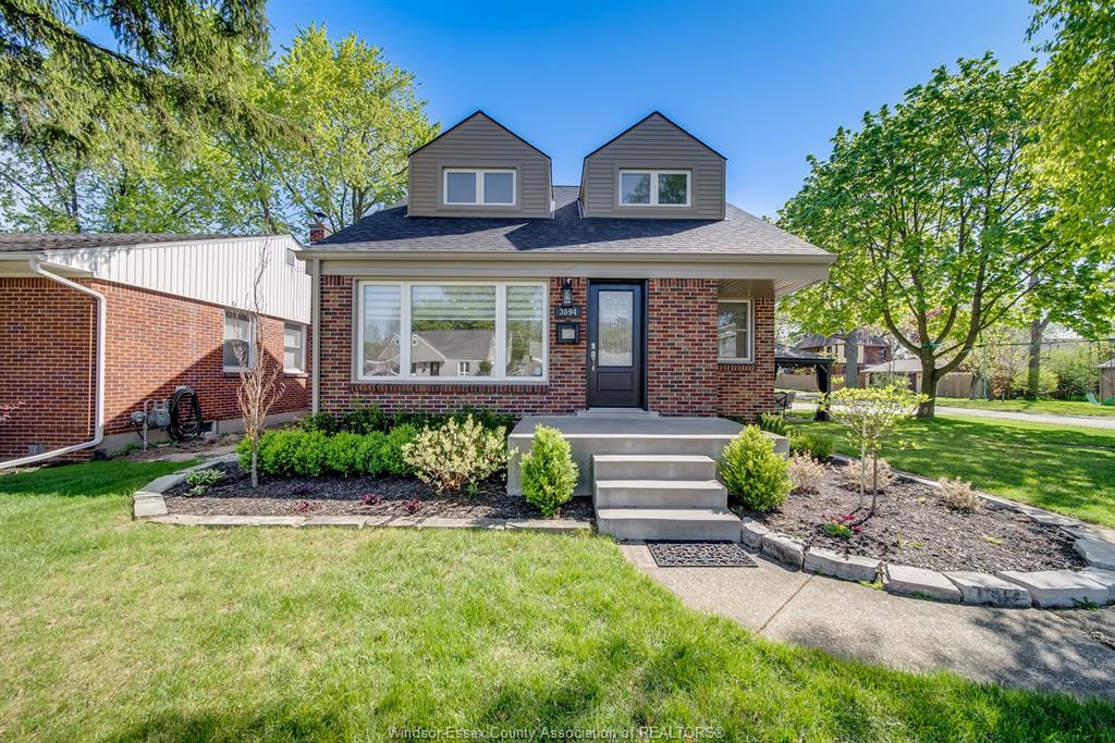 3094-bruce-windsor-ontario-26013782